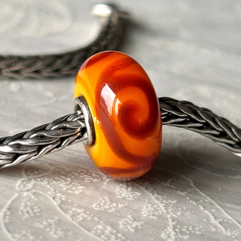 TROLLBEADS Ornament Unique LAA 925S Golden Orange & Crimson Unstamped Oldie